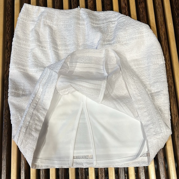 NWT Woman’s Saks Fifth Avenue Black Label - Lined Skirt Size 8 - Picture 4 of 6